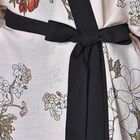 Superweiche Kimono mit Gürtel, Größe: 86 x 69, Blumenmuster, Weiß image number 3