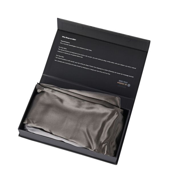 2er Set - Seidenkissenbez&uuml;ge, Oberseite aus 100% Maulbeerseide, Unterseite aus Tencel Material, hypoallergen, schwarz image number 2