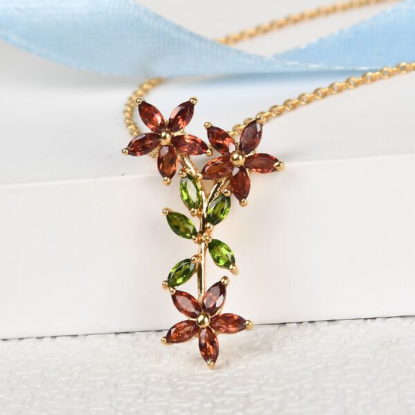 Nat&uuml;rlicher Chromdiopsid und roter Granat Blumen-Anh&auml;nger mit Kette, 45 cm, 925 Silber Ros&eacute;gold Vermeil ca. 1,78 ct image number 3