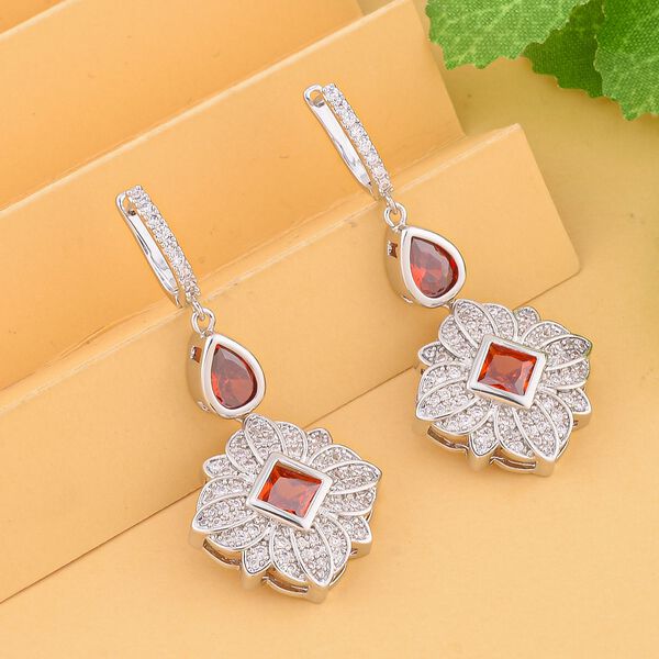 Rote und wei&szlig;e Zirkonia Ohrringe, Messing, ca. 1.80 ct image number 2