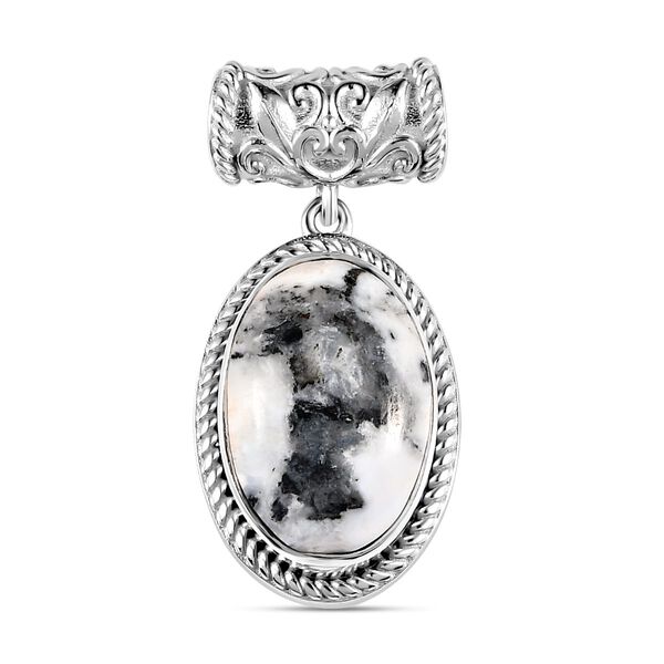 Wei&szlig;er B&uuml;ffel-Anh&auml;nger - 8,64 ct.