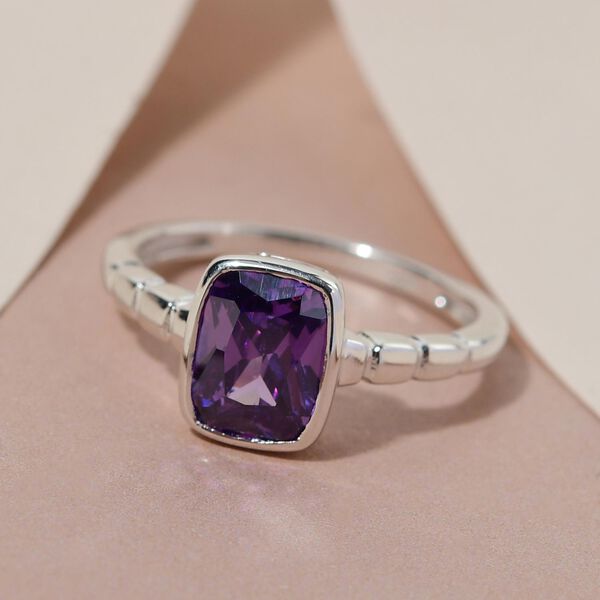 Amethyst farbener Zirkonia-Solit&auml;r-Ring in Silber, 2,43 ct. image number 2