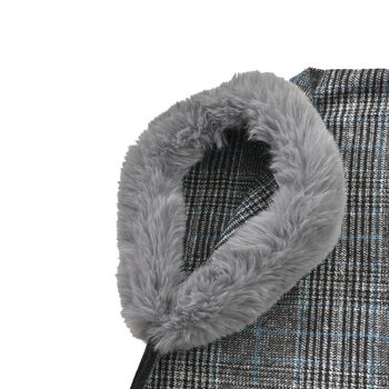 LA MAREY &ndash; Kunstfell Kimono, Beige