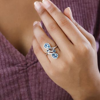 Schweizer Blautopas Bypass Ring - 4,24 ct.