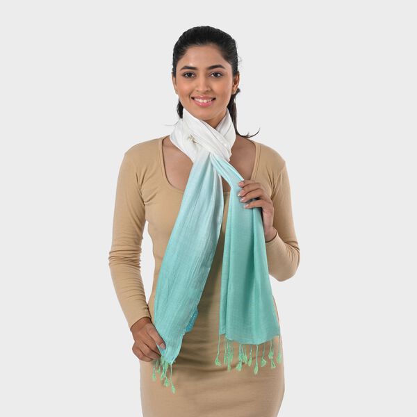 Maxikleid aus Viskose-Crepe mit Lurex Ombre-Schal mit Quasten aus Poly-Seide-Modal und Crossbody Tasche Mintgrün image number 11