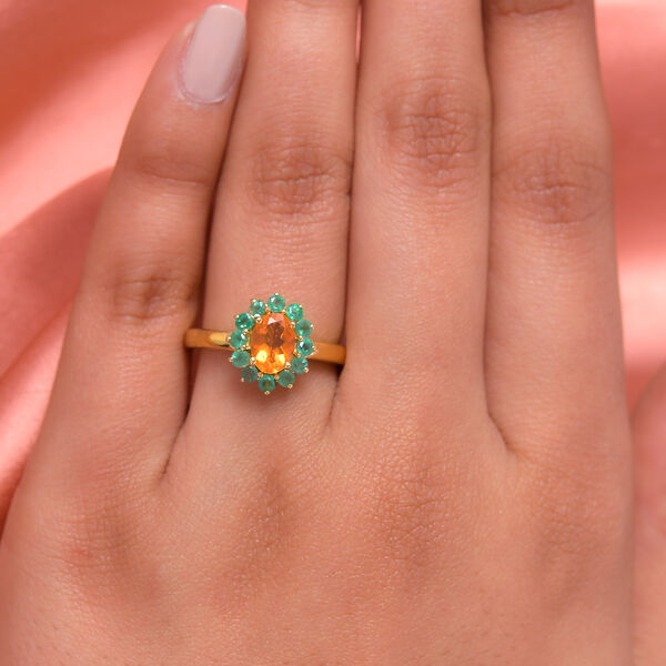 Salamanca Feueropal und sambischer Smaragd-Halo Ring, 925 Silber vergoldet  ca. 1,00 ct image number 3