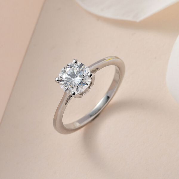 Funkelnde Königin - Moissanit Ring, 925 Silber platiniert- 0,92 ct. image number 8