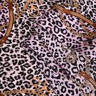 LA MAREY - Gemaltes unifarbenes Kreppsatin Seidenschal, grauer Leopardendruck image number 2