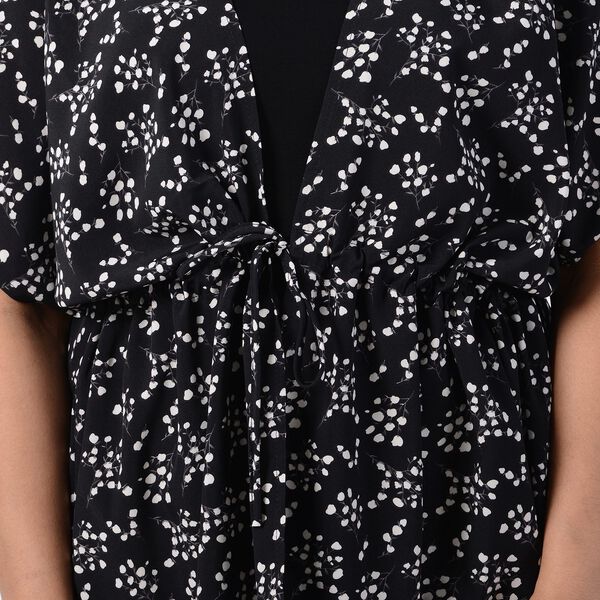 Kimono mit G&uuml;rtel, Blumenmuster, Schwarz-Wei&szlig;, Einheitsgr&ouml;&szlig;e &nbsp; image number 4