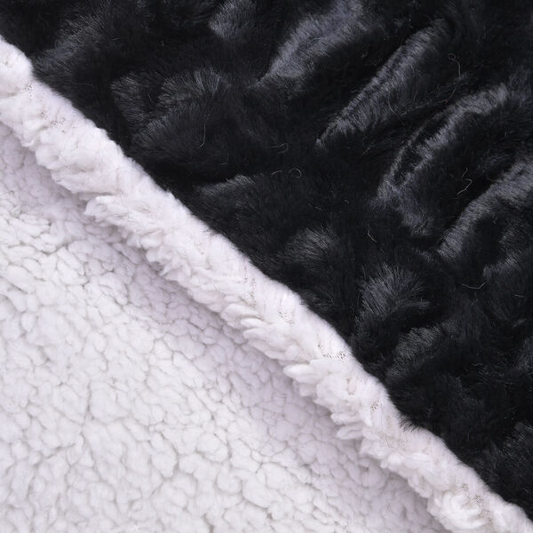 Serenity Night: Luxusdecke aus Kunstfell, Schwarz image number 9