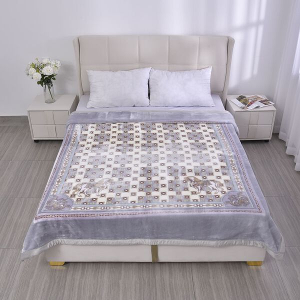 Wolkenweiche Decke mit floralem Muster, 200x230cm, lila image number 2