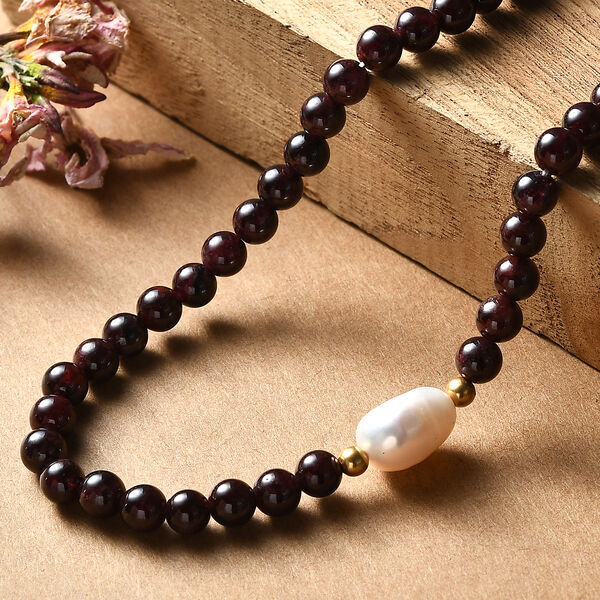 Rote Granat-Perlen und wei&szlig;e Barockperle Halskette, 45 cm image number 2