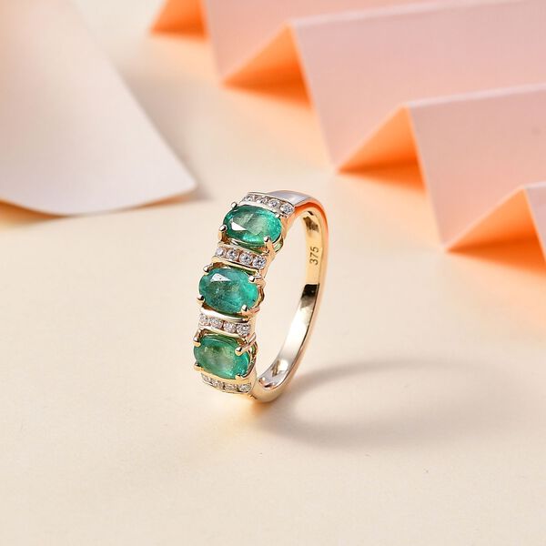 AAA Smaragd und Moissanit Ring in 375 Gold - 1,54 ct. image number 9