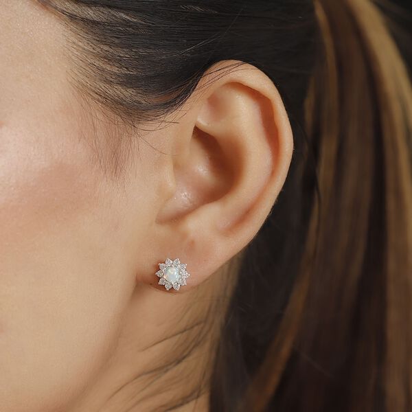 Nat&uuml;rliche, &auml;thiopische Welo Opal und Zirkon-Ohrstecker - 1,10 ct. image number 3