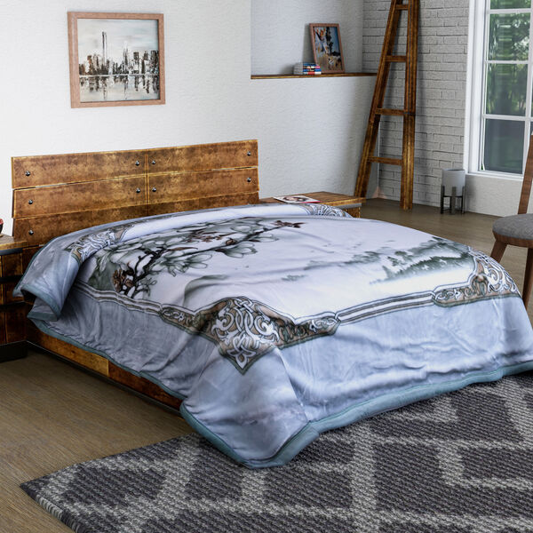 SERENITY NIGHT: Superweiche, schwere Bettdecke, Magnolienmuster, Blau-Wei&szlig;