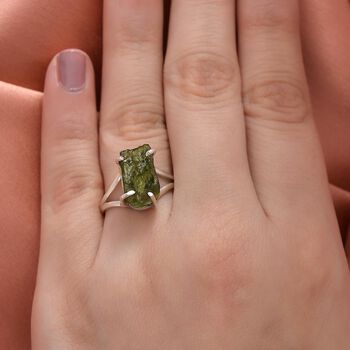 Nat&uuml;rlicher Moldavit-Ring, 925 Silber  ca. 4,80 ct