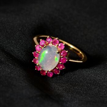 Nat&uuml;rlicher, &auml;thiopischer Welo Opal und afrikanischer Rubin-Ring - 1,90 ct.