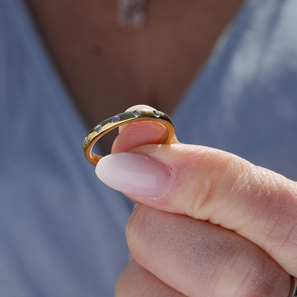 Schlichter, funkelnder Bandring, ros&eacute;vergoldet image number 4