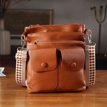 Umh&auml;ngetasche aus feinem Lederimitat mit mehreren Taschen, 120cm Trageriemen, 24x27cm, Braun