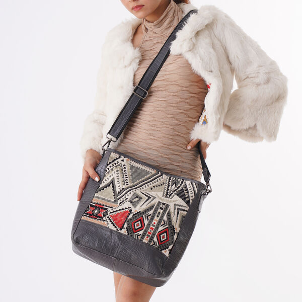 Crossbody Bag aus echtem Leder und Jacquard mit Krokopr&auml;gung, schwarz image number 11