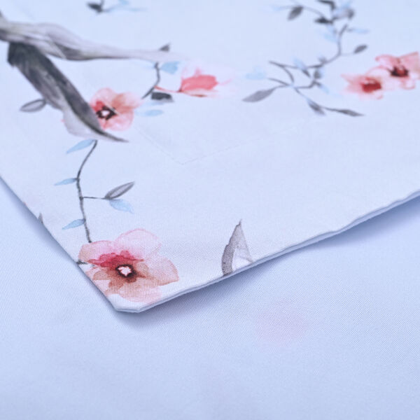 SERENITY NIGHT: 3er-Set - Bettdecke, 2 Kissenbez&uuml;ge, Blumenmuster, Rot-Gr&uuml;n-Wei&szlig;&nbsp; image number 4