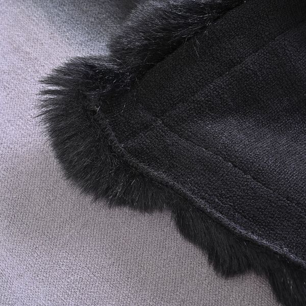 Damen Poncho aus Kunstfell f&uuml;r Herbst und Winter, Grau/schwarz image number 4