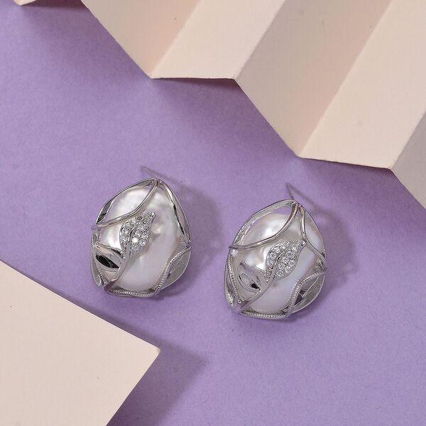 Wei&szlig;e S&uuml;&szlig;wasserperle und Zirkonia Ohrringe und flexibler Ring image number 2