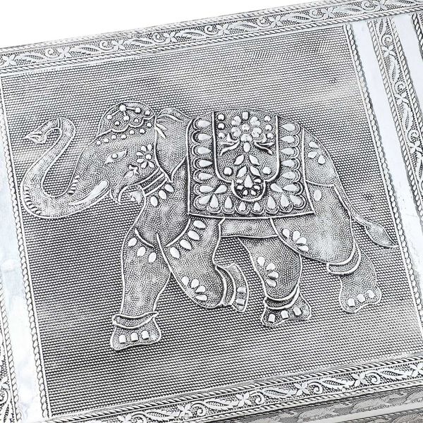 Handgefertigte, oxidierte Schmuckschatulle mit Elefanten-Prägung, 38x20x7,6 cm, Silber image number 5