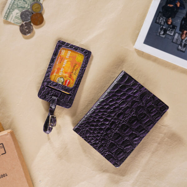 2er Set - Reisepass-Etui aus 100% echtem Leder mit RFID Schutz, mit passendem Kofferanh&auml;nger, Krokopr&auml;gung, Violett image number 1