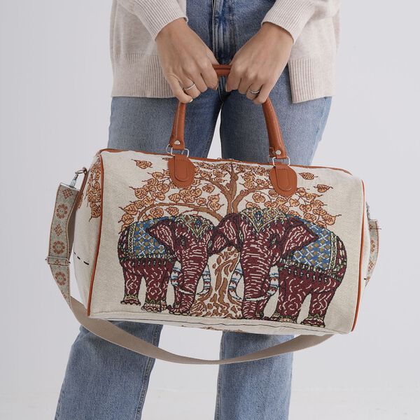 "Life style Color:White with red elephant print /Profile:Duffel bag wall(exterior):Polyester    Lining(interior): polyester; Pockets(exterior):Zipped-1 Pockets(interior):none Measurement:45*23*27cm         " image number 3