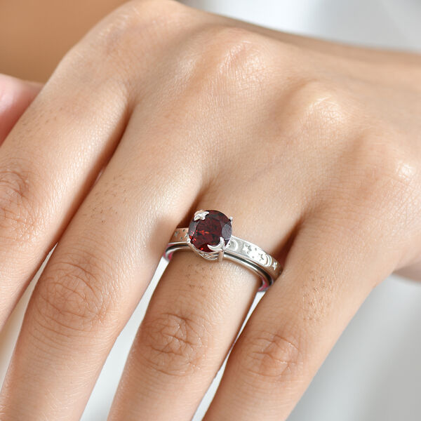 EverTrue AA Mosambik Granat Spinning Ring - 2,23 ct. image number 3