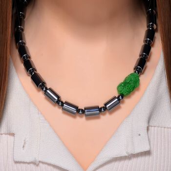 Gr&uuml;ne Jade und Terahertz Halskette, 50 cm - 340 ct.