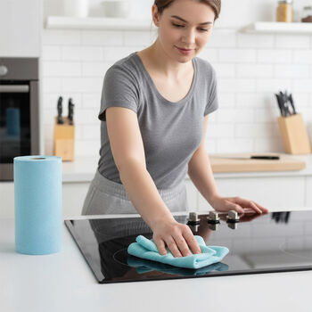 Tear away Microfiber  size:30x30cm pieces/ Roll:30 180gsm material: 90%polyester ,10%polyamid  package:1 polyfilm/unit / 1printed card/ unit rolls/ carton: 12 carton size: 49.5x37x31 color:light green 