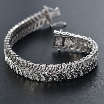 Chevron Armband mit Diamantakzenten in Silberton, 19 cm