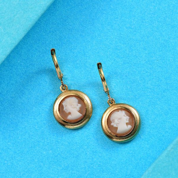 Italienische Kamee Conch-Muschel Ohrringe, Goldton image number 2