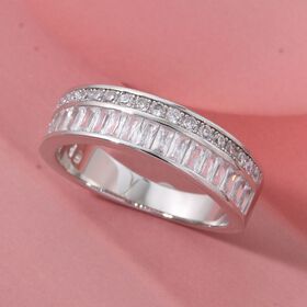 LUSTRO STELLA weißer Zirkonia Ring im Eternity-Design