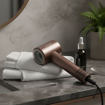 LIVMORE Haartrockner Hochgeschwindigkeit, b&uuml;rstenloser Motor, 360 Grad Magnet Aufsatz, 4 Heizstufen und 3 Geschwindigkeiten, 9.5x7,5x25cm