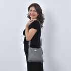Crossbody Tasche aus Kunstleder mit abnehmbarem Riemen, Größe 24x11x22 cm, Grau image number 1