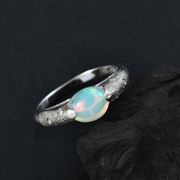 AA Nat&uuml;rlicher, &auml;thiopischer Welo Opal, Moissanit Ring 925 Silber rhodiniert (Gr&ouml;&szlig;e 20.00) ca. 1,35 ct