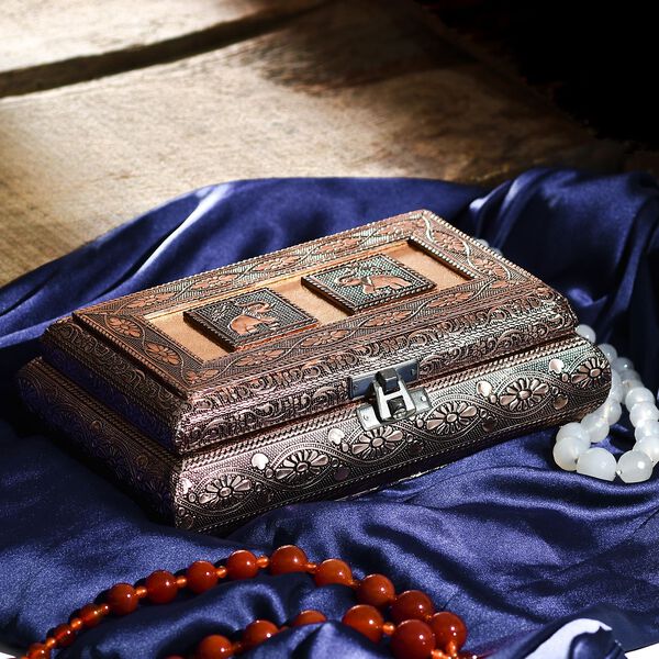 Handgefertigte Schmuckbox im Antik-Look aus Teakholz, Ros&eacute;gold image number 2