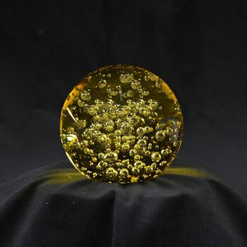 Kristallkugel in gelb mit LED Licht