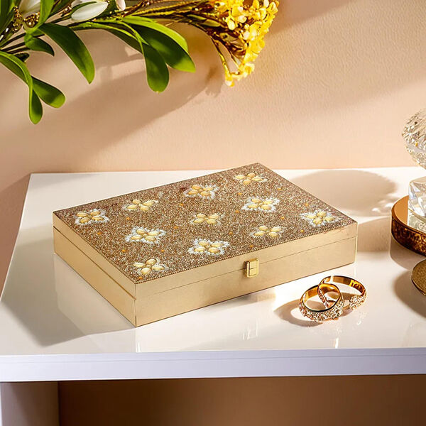 Schmuckbox bestickt mit Perlen und Pailletten, Gold image number 12