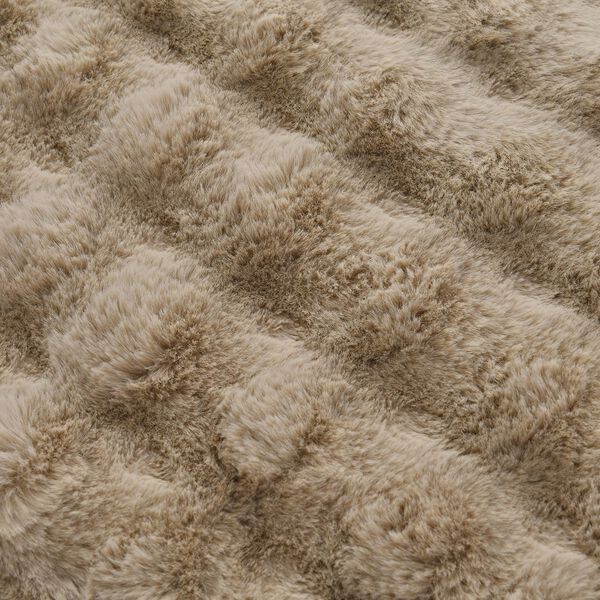 Decke aus Kunstfell, beige image number 4