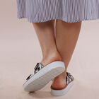 LA MAREY Schnalle Slip-on Sandalen, Größe 36, Schlangenhautmuster, Weiß image number 3