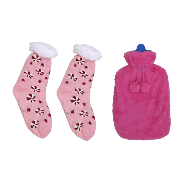 2er-Set W&auml;rmflasche mit Pl&uuml;schbezug, 2000ml und 1 Paar rutschfeste Haus Socken mit Sherpa Futter, Einheitsgr&ouml;&szlig;e 18x32 cm&nbsp;