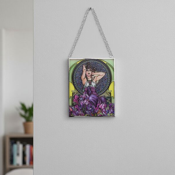 Handbemalter Glas Suncatcher mit Kette, silberfarbenem Rahmen, Alphonse Mucha Motiv Iris, 12x15 cm