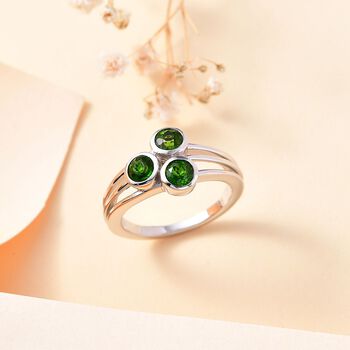 Nat&uuml;rlicher Chromdiopsid Ring, ca. 0,90 ct.