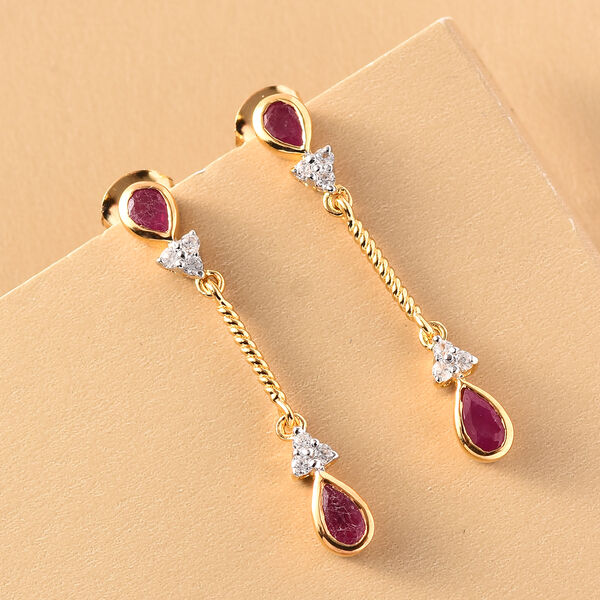 Afrikanische Rubin und Zirkon-Ohrh&auml;nger in Silber, 1,35 ct. image number 2