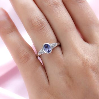 Tansanit und wei&szlig;er Zirkon-Ring - 0,91 ct.