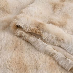 LIVMORE - Doppel-Layer-Kunstfell-Decke mit Mikromink-R&uuml;ckseite, 150x200 cm, Beige